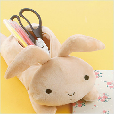 韩国蜡笔小新挨揍兔子笔袋发泄兔