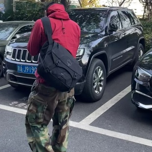 Osprey Metron 18 小鹰大容量户外日常黑色时尚潮流男女款斜挎包