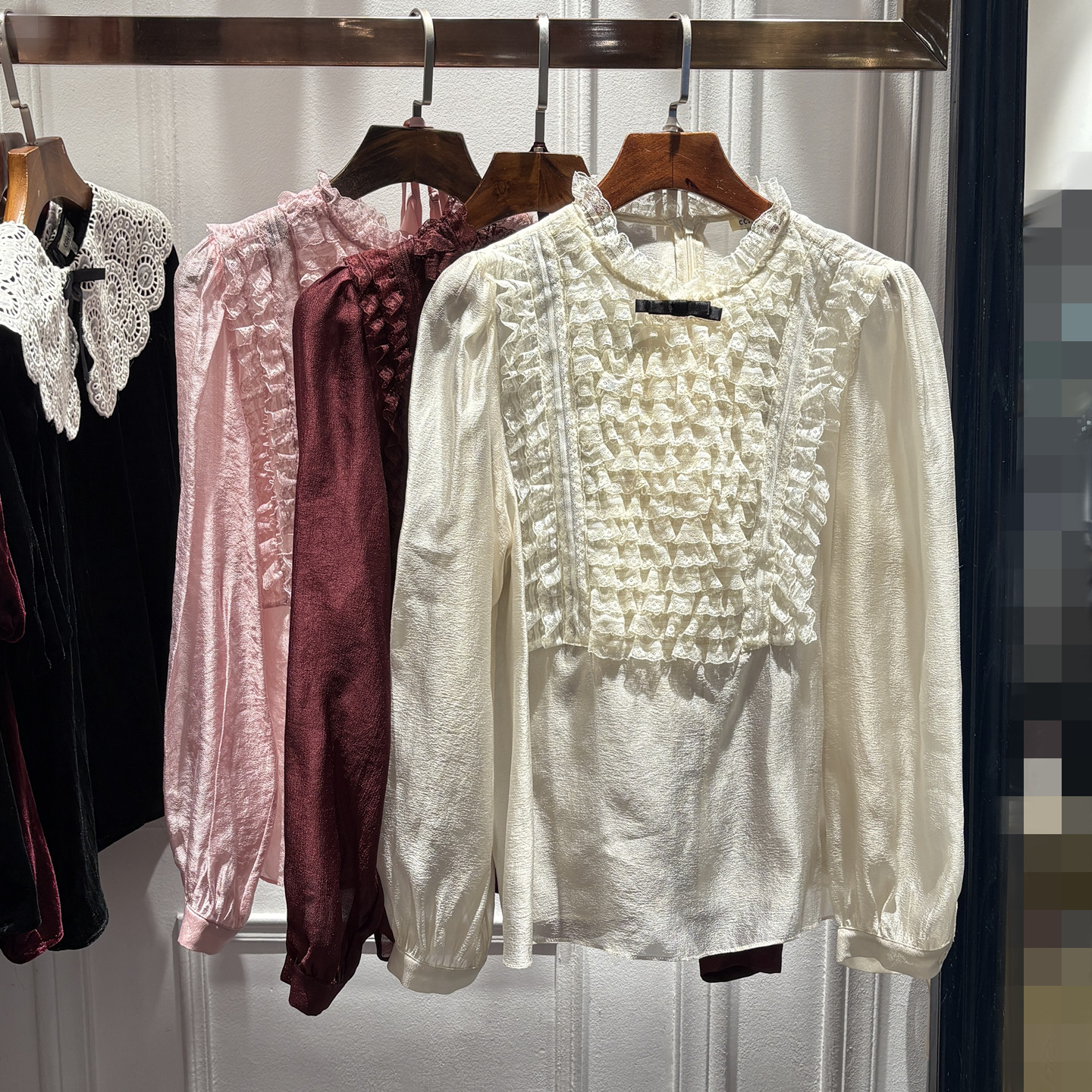 拼接蕾丝重工小众泡泡袖衬衫