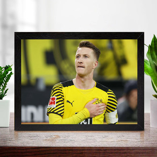 罗伊斯足球多特蒙德实木相框摆台卧室房间免打孔画框装饰画礼物