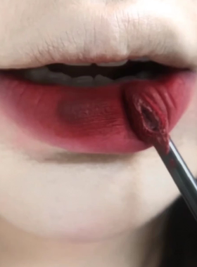 黄白皮美哭 木柯诗唇泥v04莓果红酒渍复古车厘子色浆果色口红唇釉