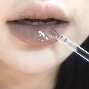 病娇感裸棕！荔萌双头唇釉slp01低饱和灰棕中毒色不沾杯口红雨衣