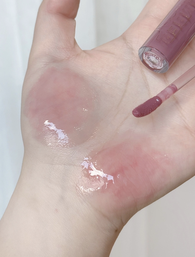 韩女清冷灰粉唇釉！荔萌水精华唇蜜lava19粉紫色橄榄皮口红秋冬