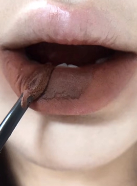 冷御拽姐标配口棕！木柯诗唇泥v05轻欧美吃土色咖啡巧克力色口红