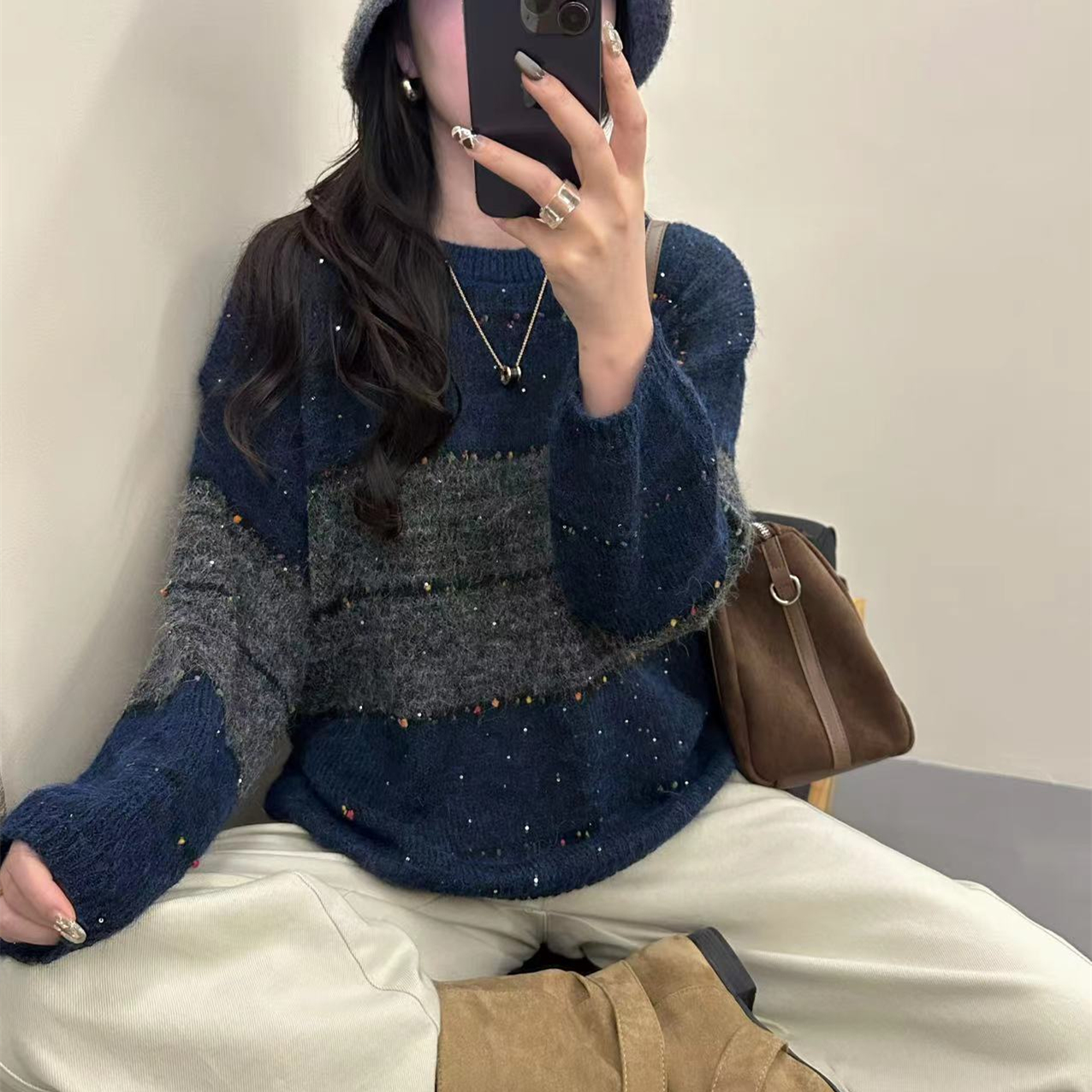 宽松重工亮片圆领拼色针织毛衣女