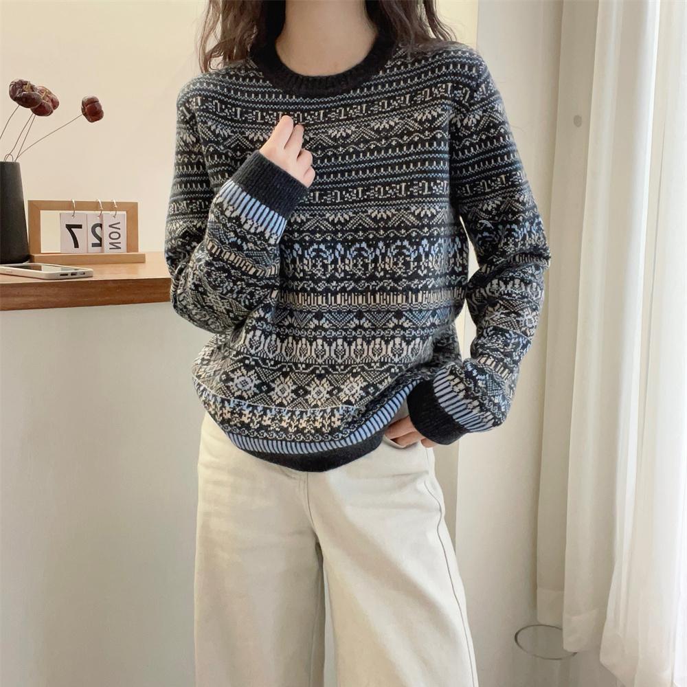 秋冬复古撞色提花圆领针织毛衣女