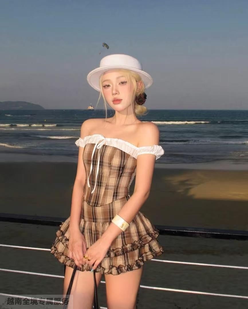 越在线越南小众lace新款简约甜美露背蝴蝶结背心蛋糕蓬蓬裙套装