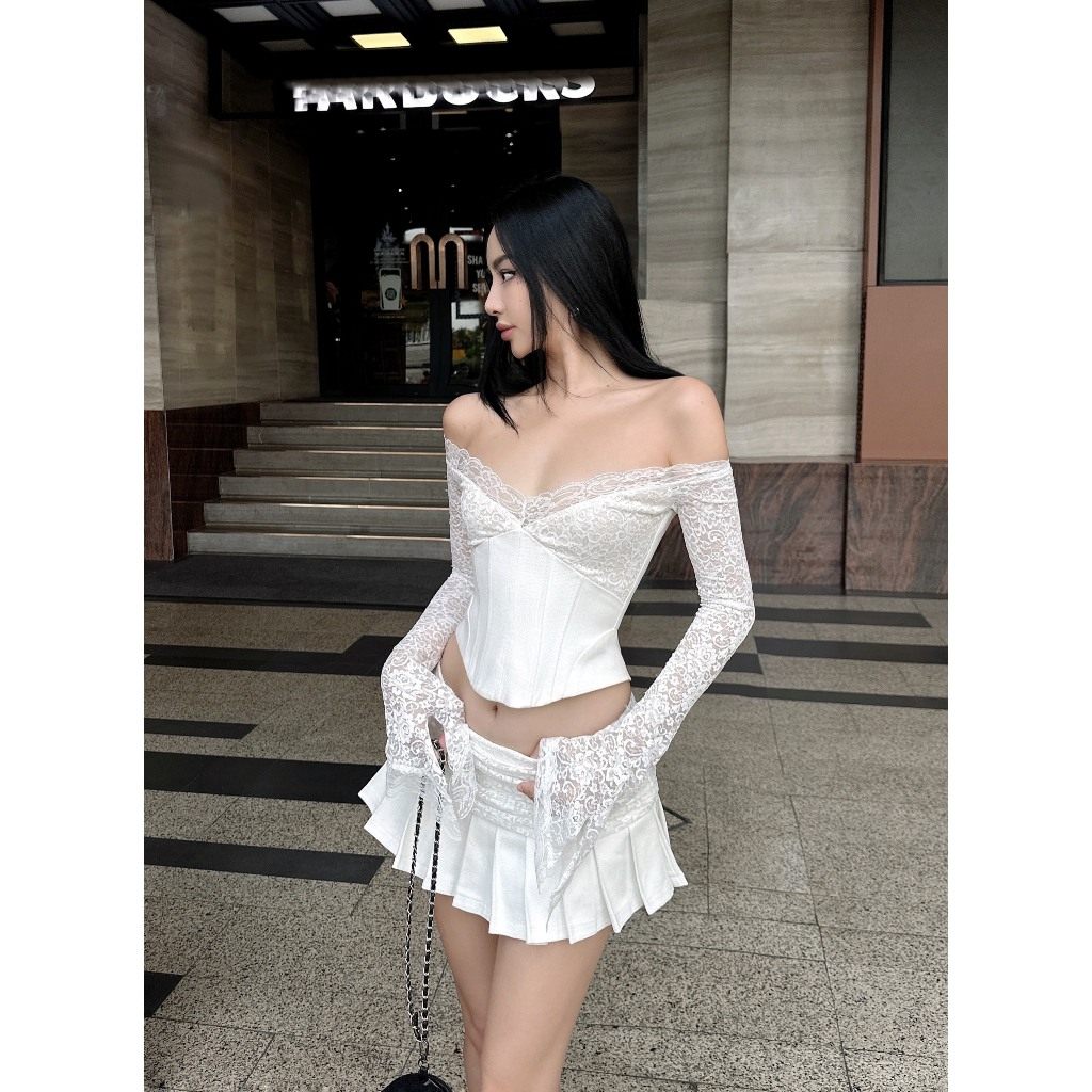 越在线越南Lsoul Selina套装 长袖透视蕾丝平肩短上衣性感百褶裙
