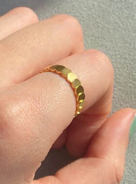 鱼鳞戒指女小众设计高级感轻奢素圈叠戴钛钢不掉色送女友生日礼物