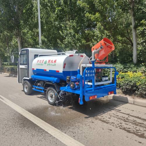 电动四轮洒水车园林工地用抑尘降尘绿化喷洒车道路冲地学校物业