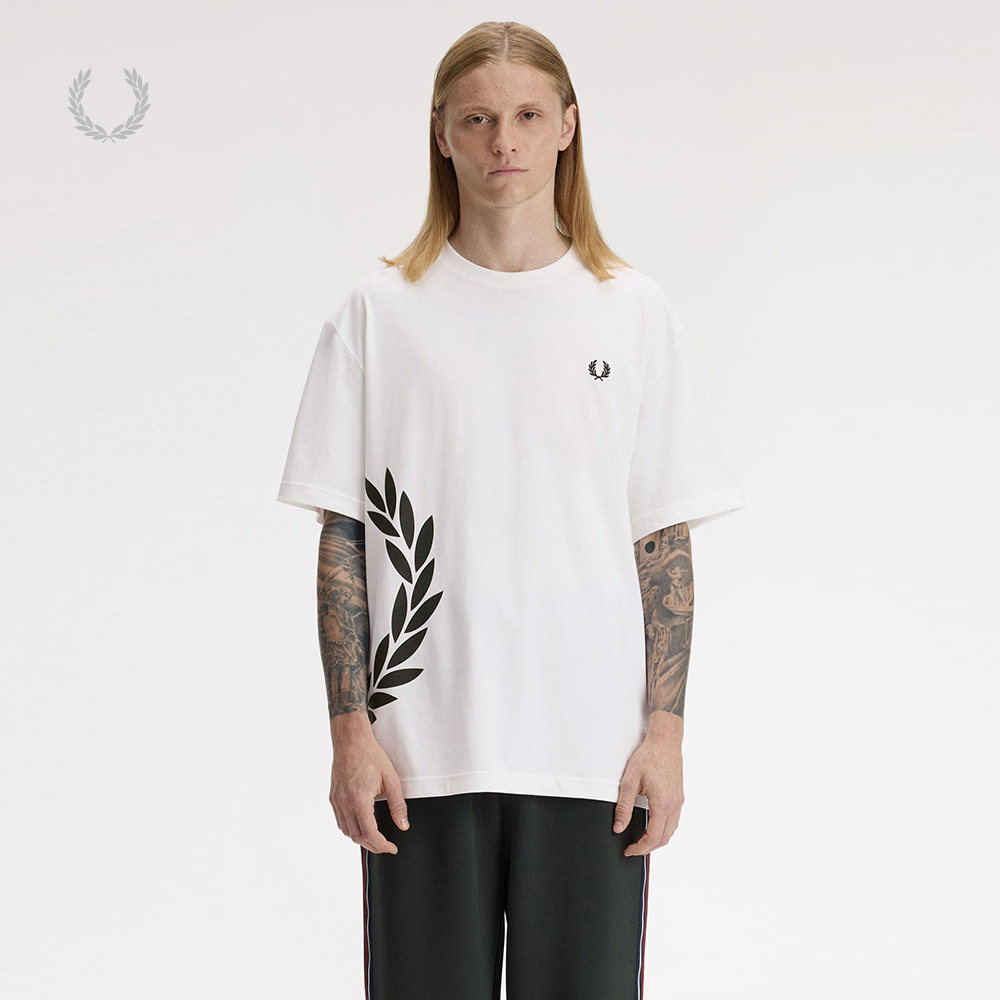 FREDPERRY圆领短袖T恤时尚有型图片