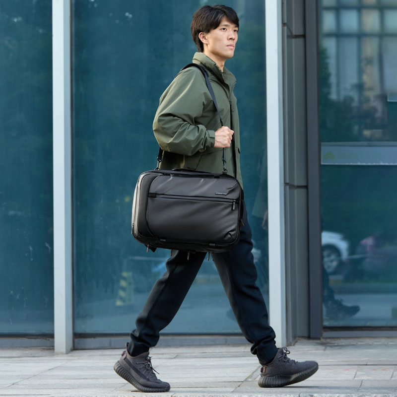 日本Sanwa山业笔记本电脑包大容量防泼水双肩包43升多功能背包出差旅行包干湿分离17寸3WAY上班通勤男包单肩