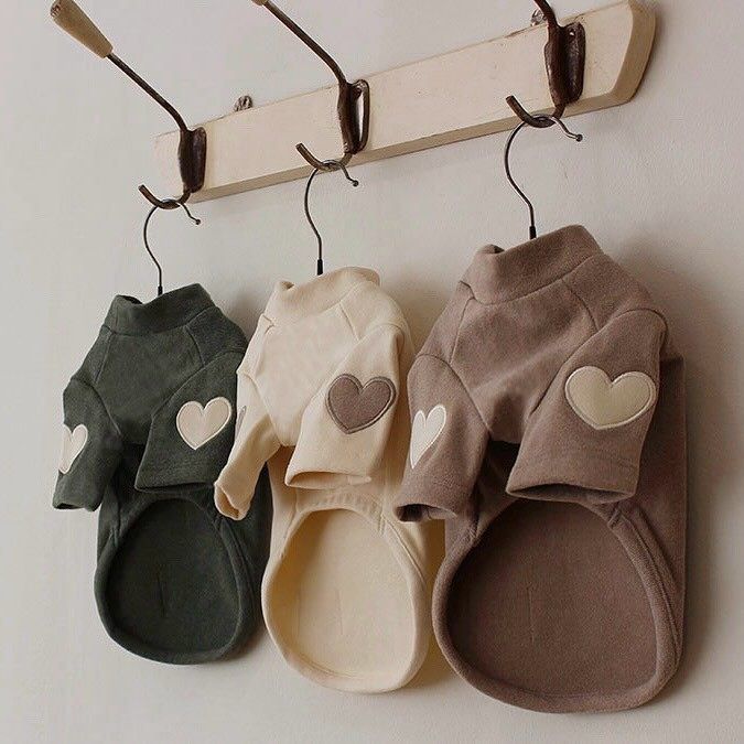 跨境新款狗狗衣服秋冬打底衫泰迪博美比熊小型犬猫咪爱心刺绣卫衣