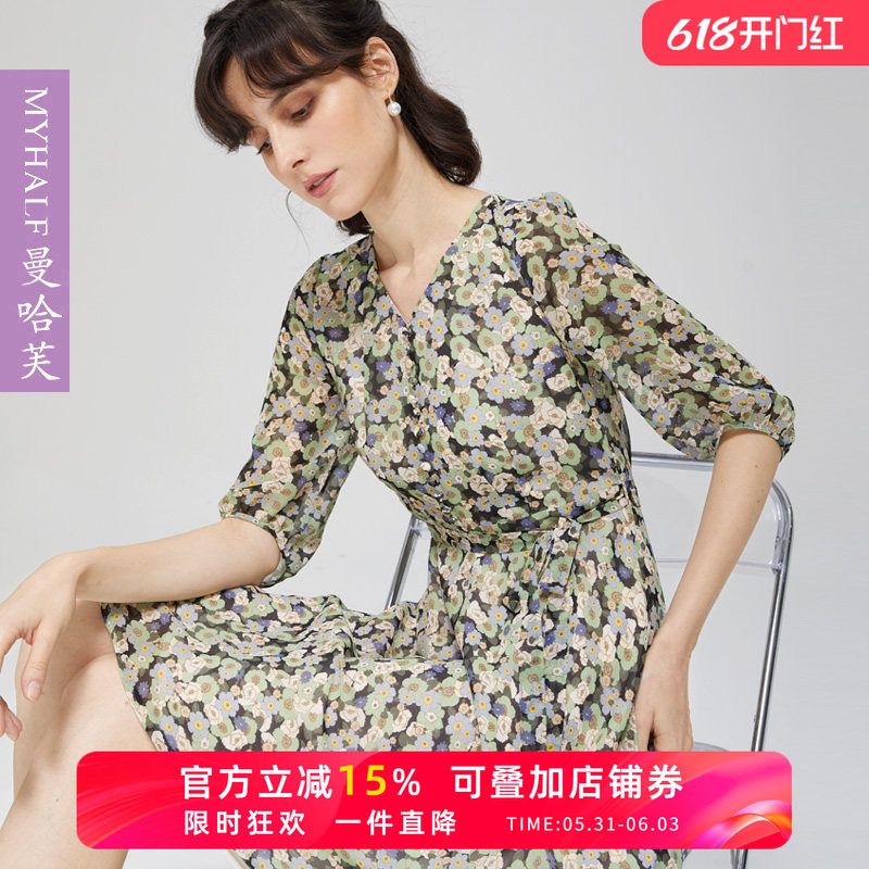 曼哈芙春季新品清新印花七分袖雪纺连衣裙淑女收腰中裙减龄V领裙