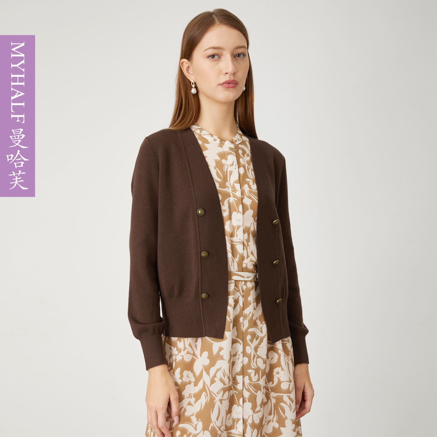 曼哈芙品牌女装羊毛针织开衫短款高级感毛衣外套2025秋装外搭上衣