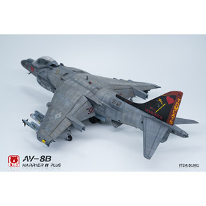 UMA 1/48 AV-8B PLUS II （鹞II）攻击机 虎中队 D1003 现货