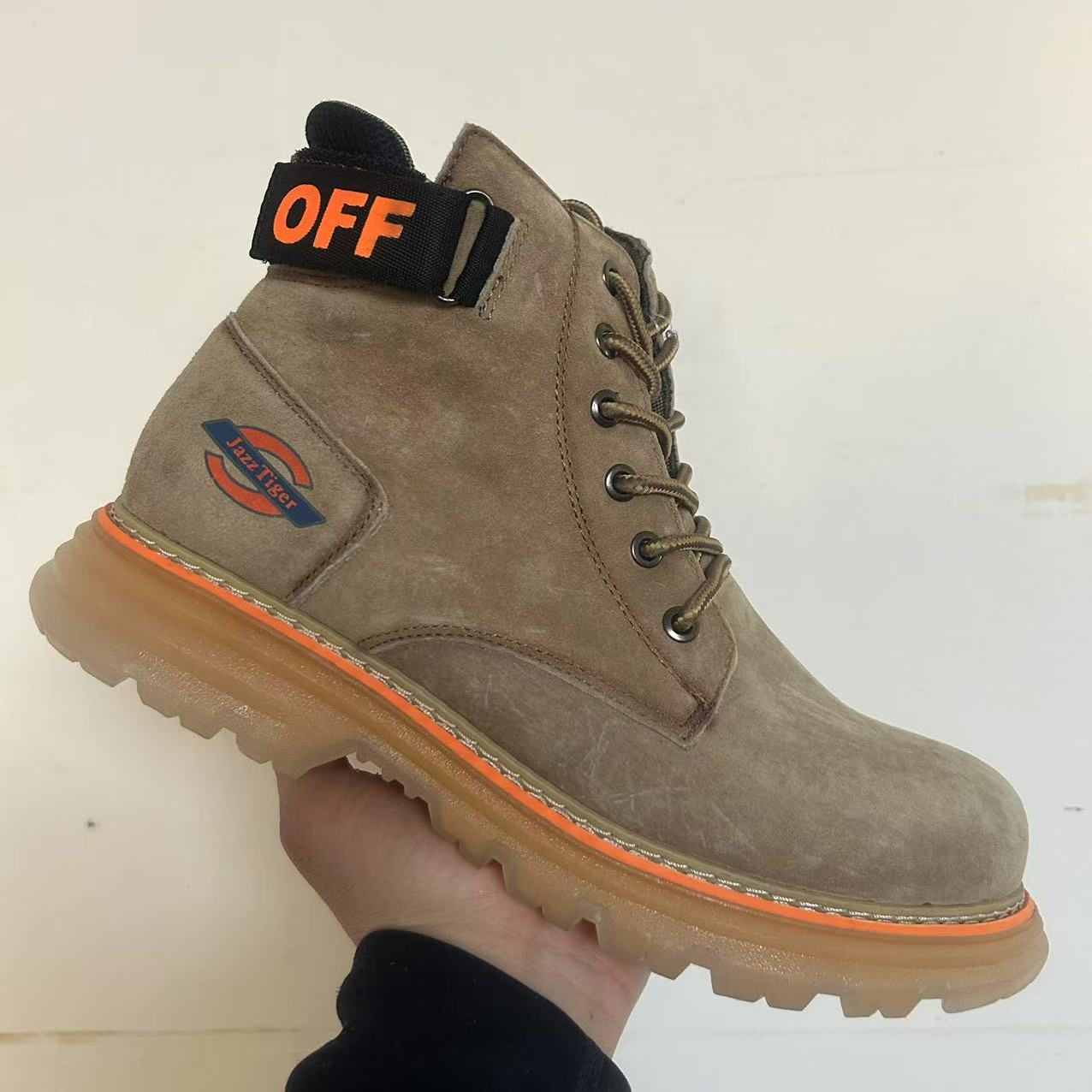 爵仕虎马丁靴大黄靴正品尾货