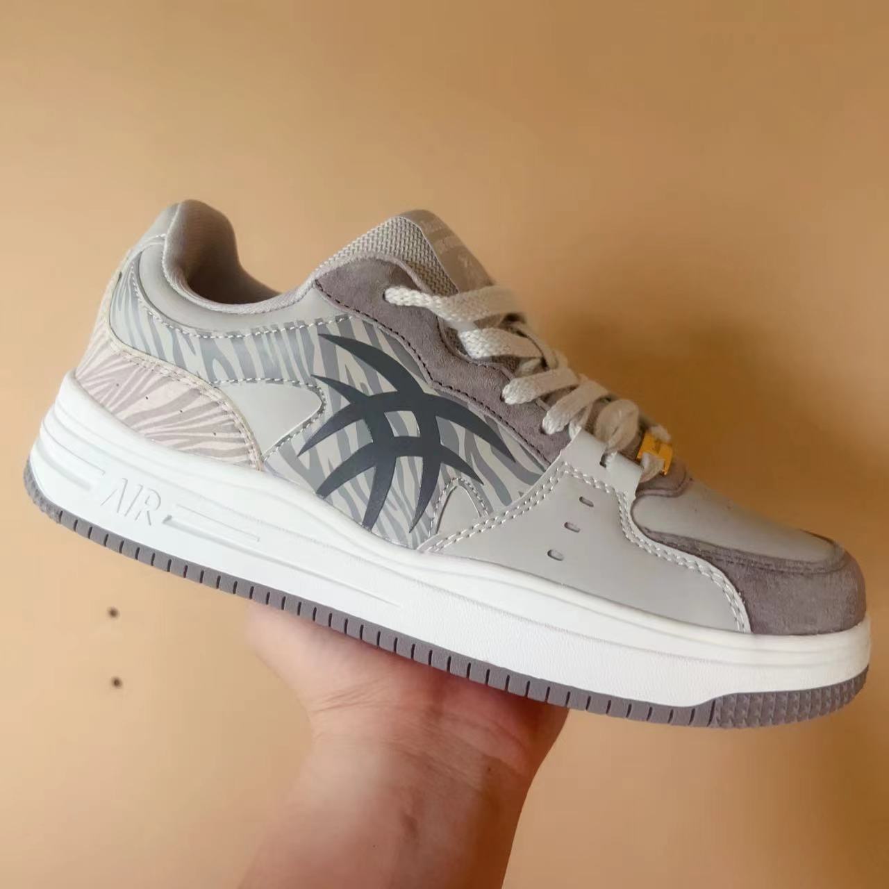 平底专柜正品假一赔十四季款休闲