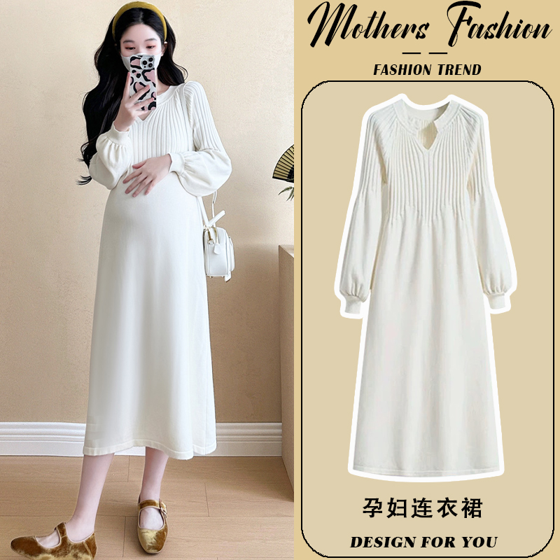孕妇连衣裙秋冬韩版针织2025新款长袖杏色V领打底内搭毛衣中长款