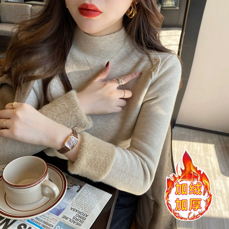 孕妇打底衫2026秋冬新款加绒加厚一体绒燕麦色内搭哺乳针织上衣女