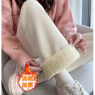 孕妇托腹外穿打底裤2026秋冬新款加绒加厚羊羔绒杏色宽松休闲裤子