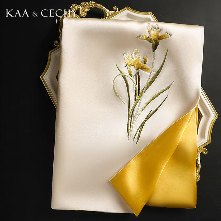 KAACECHY苏绣丝巾女金色手工刺绣披肩真丝桑蚕丝围巾礼盒送长辈