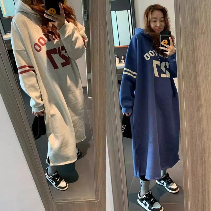 秋冬大码300斤胖mm宽松慵懒风字母连衣裙女加绒加厚中长款长裙ins