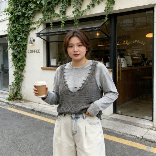特大码300斤胖mm春秋款设计感镂空马甲 + T 恤两件套韩版遮肉套装