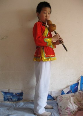 蒙古少数民族风学生演出舞蹈服