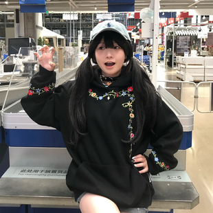 复古花朵项链刺绣连帽卫衣女秋冬宽松慵懒风外套 文文不乖原创美式