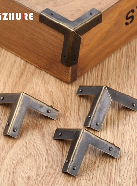 长方包角铜护角中式家具喷漆黑色配件三面樟木箱角花祥云镂空角码