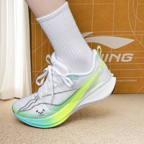 李宁赤兔8 PRO反光轻量高回弹竞速训练跑鞋男2025秋冬透气跑步鞋