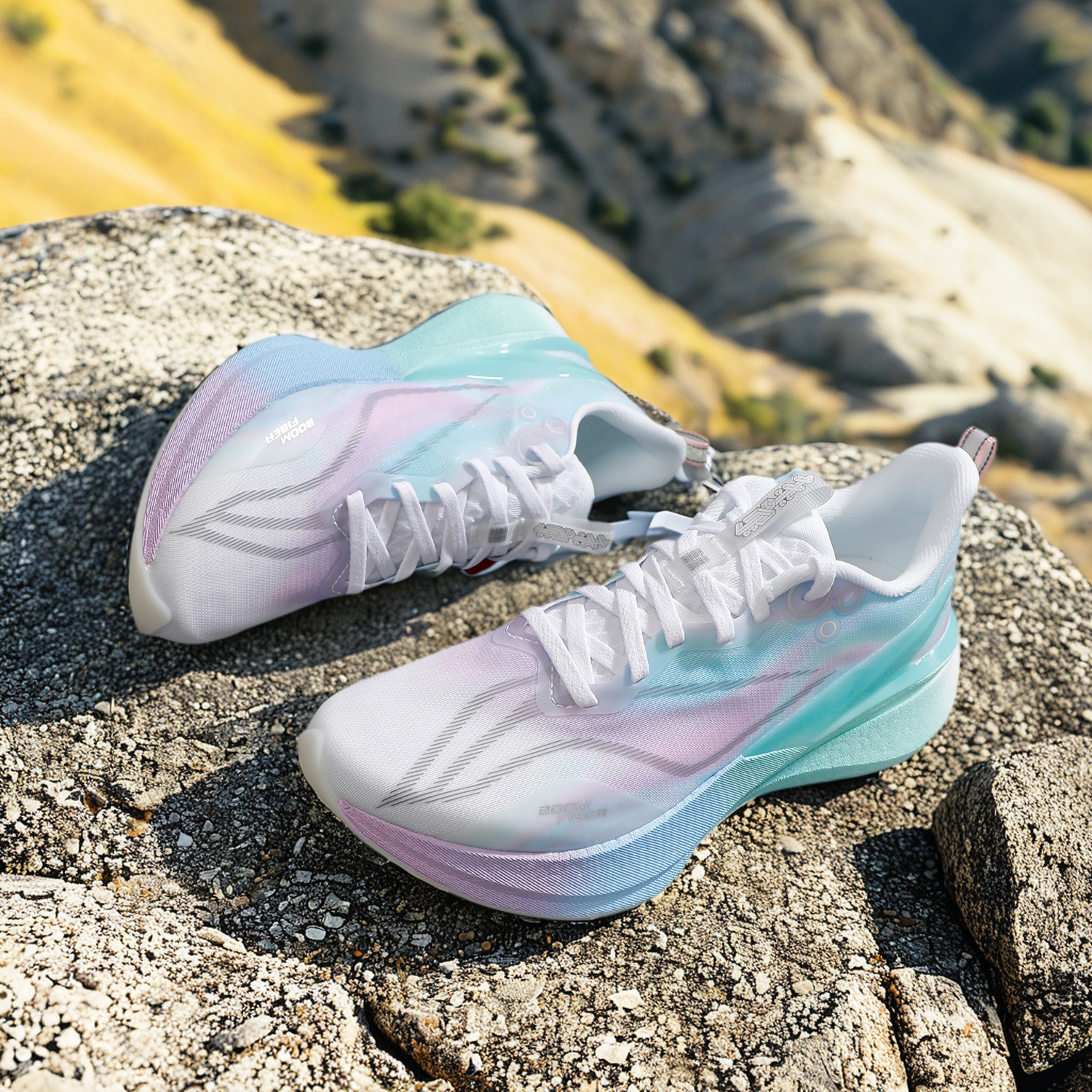 李宁赤兔8PRO女鞋2025冬季新款跑步鞋竞速训练专业青少年运动跑鞋