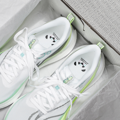 李宁赤兔8PRO轻量高回弹竞速训练跑鞋女2025秋冬新款青少年跑步鞋