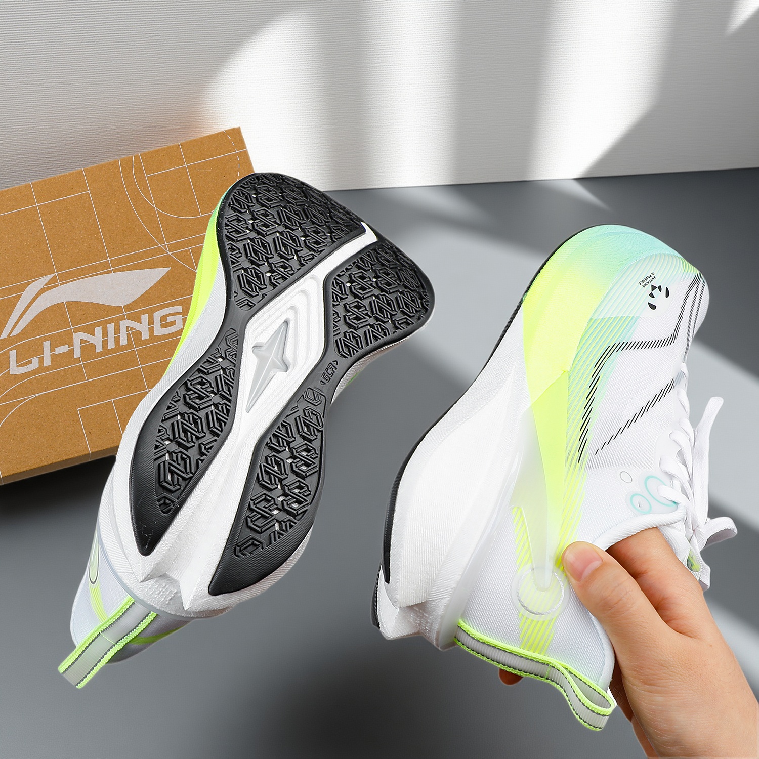 李宁赤兔8PRO跑鞋女2025秋季新款反光轻量高回弹竞速训练跑步鞋子