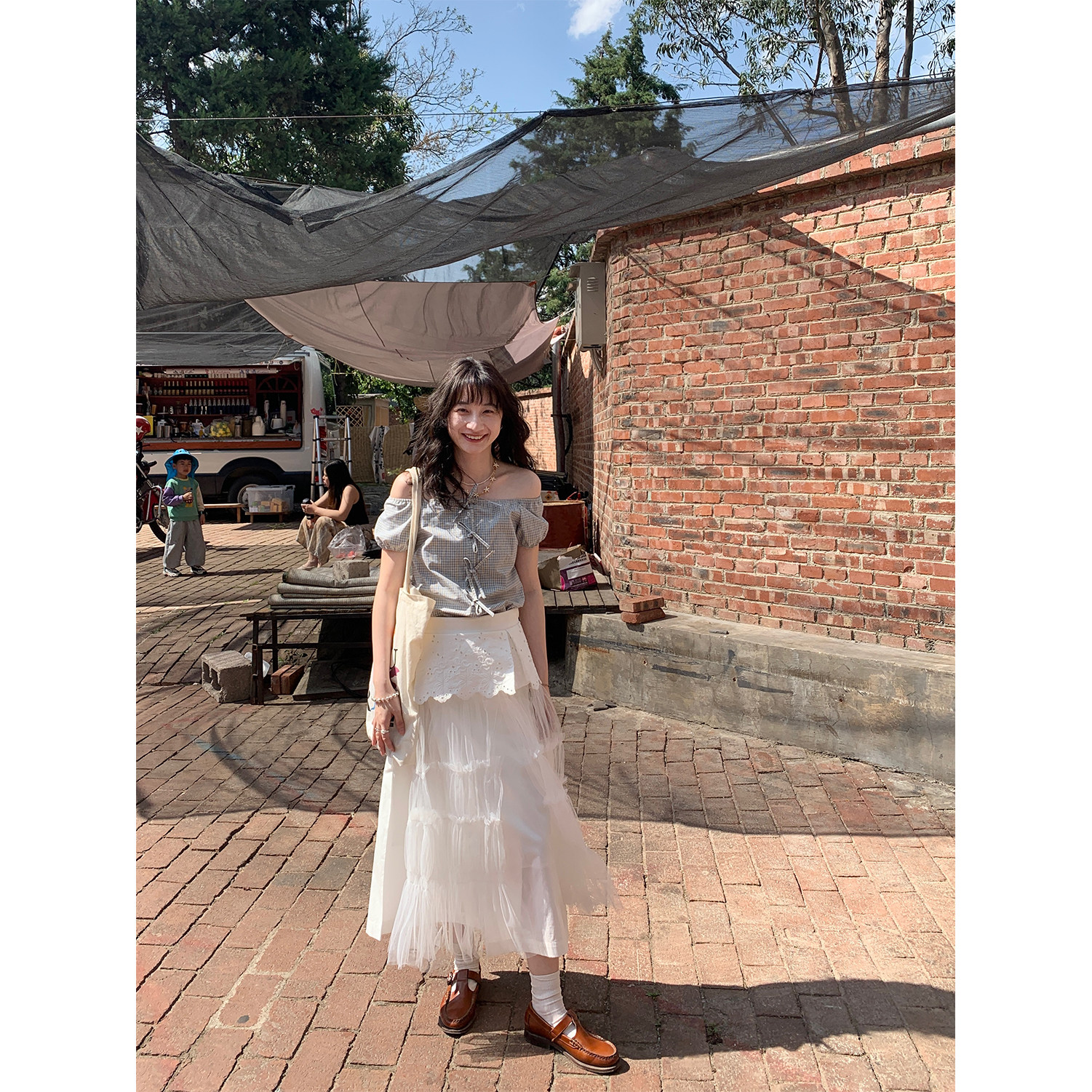 Tetu重工显瘦刺绣半身裙