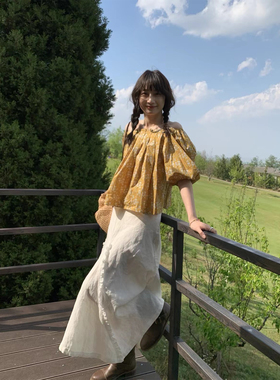 Tetu STUDIO2024SS【折扣8折】“夏日来信”两色松弛感一字肩上衣