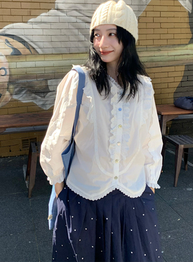 Tetu STUDIO 2025SS 俏皮宫廷感 玫瑰花边拼接白色刺绣小衫