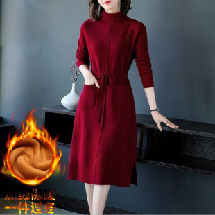 配大衣加绒加厚针织连衣裙女士秋冬装2025新款高领长款过膝毛衣裙