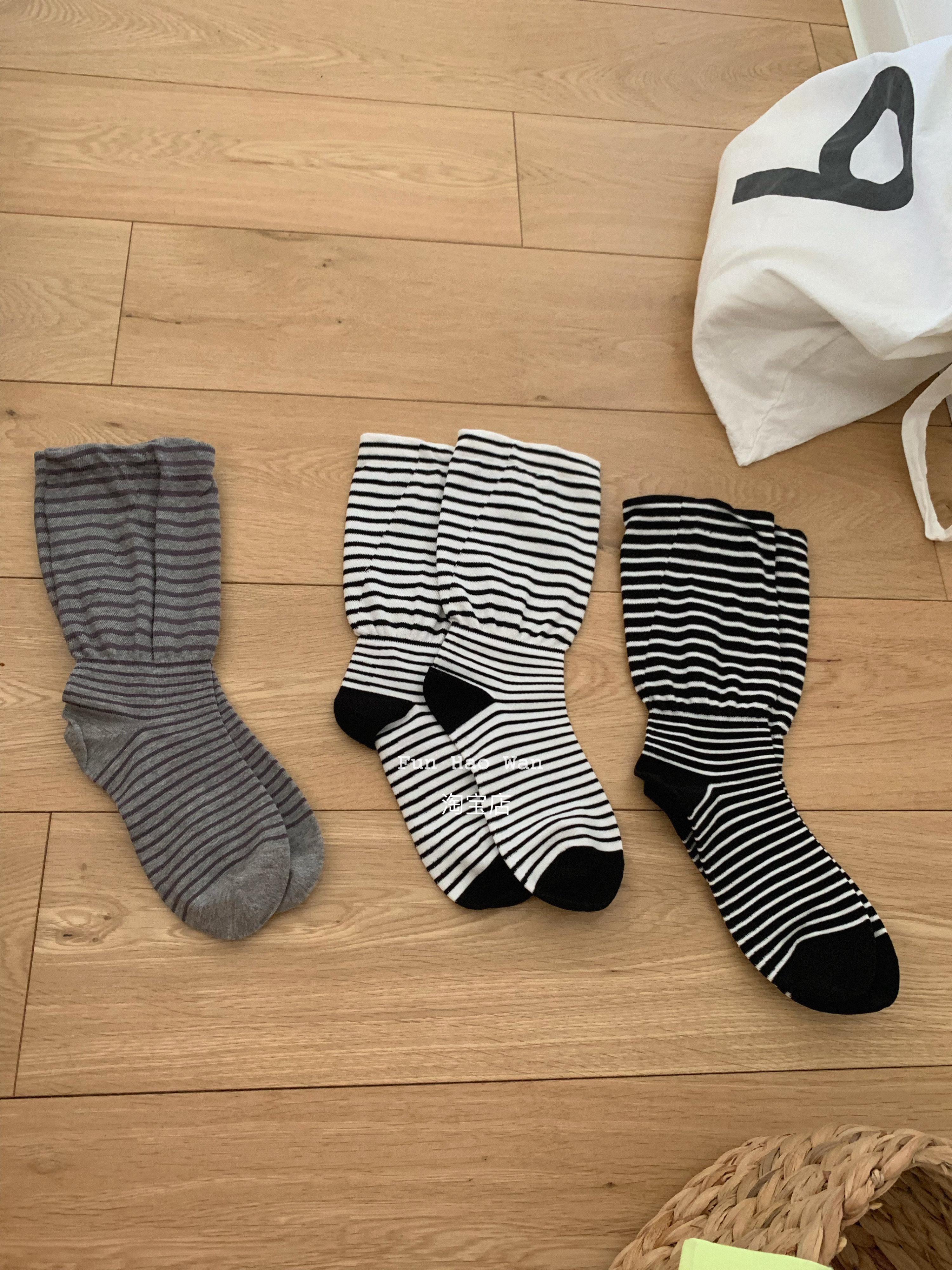 日杂盐系～（无骨袜头 宽口袜 不用担心勒）穿不厌条纹中筒女棉袜