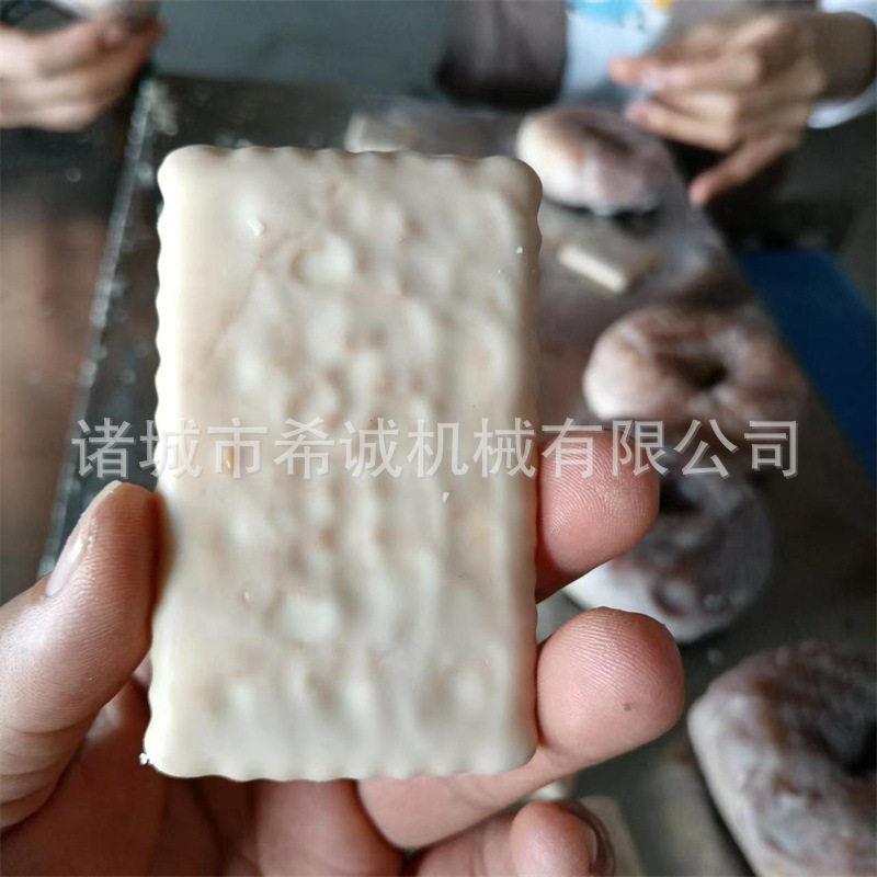 蓼花浸糖机 膨化食品裹芝麻花生碎流水线 麻花裹糖设备温控带加热