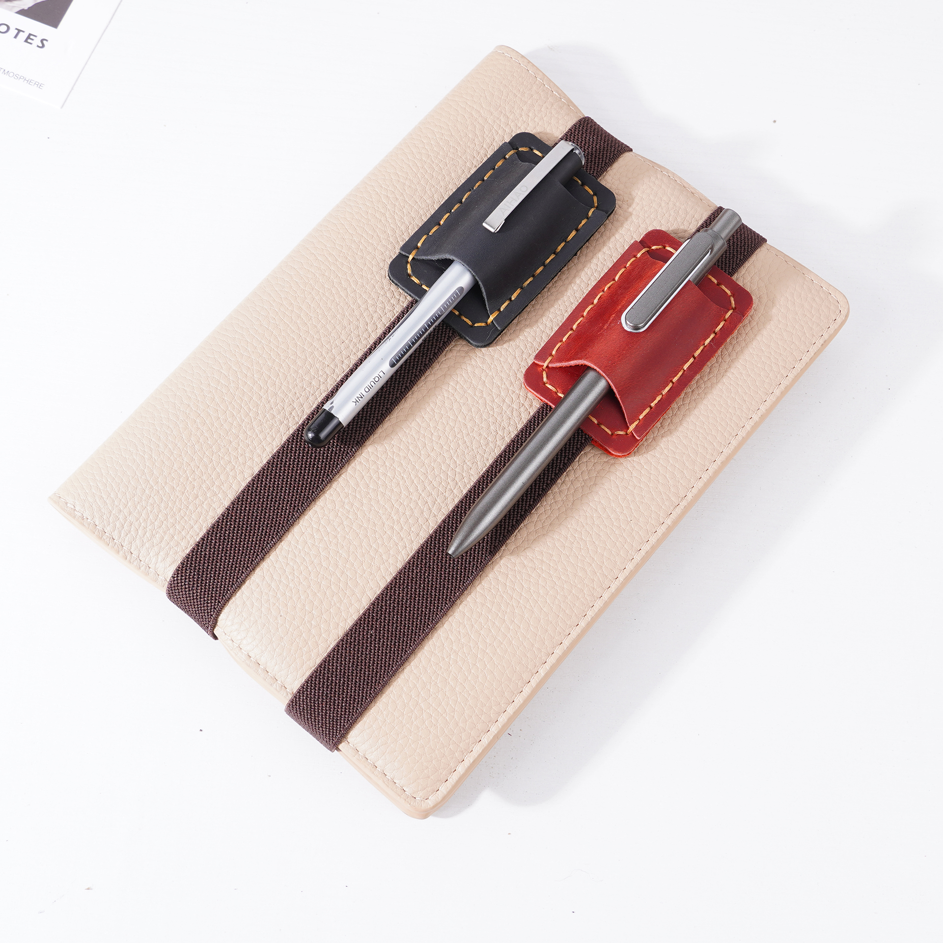 手工头层牛皮笔记本松紧带笔袋