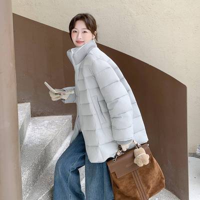 浅蓝色针织接款C290-689立领羽绒服女中长冬季外保暖厚实拼白鸭绒