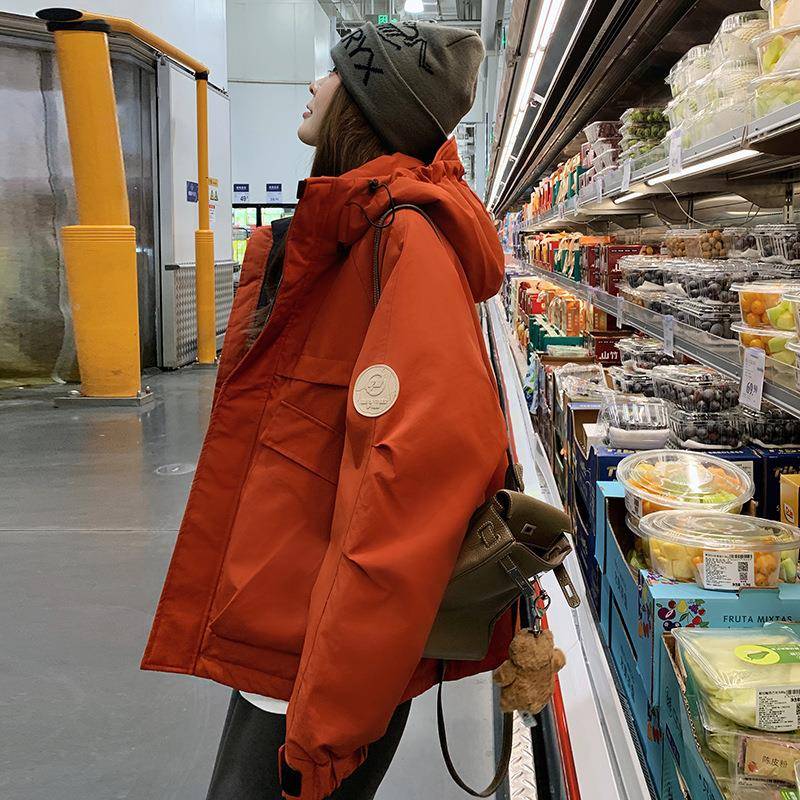 橘红色工装羽绒服街女冬季感新高级炸b159-715短款保款暖白鸭绒外