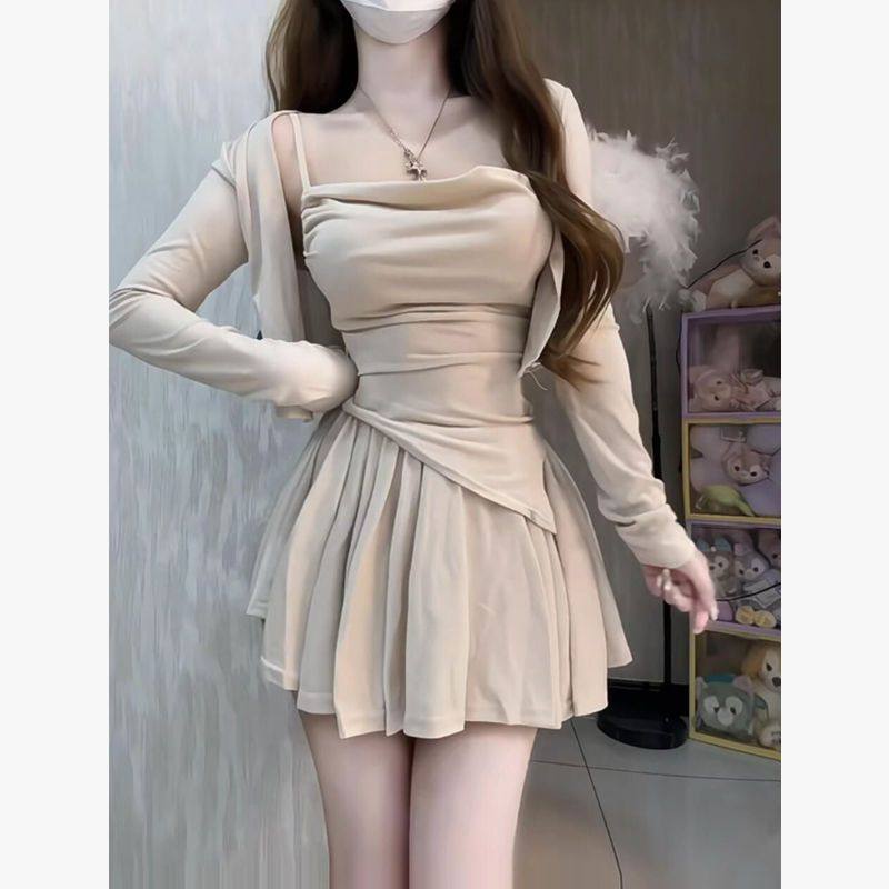 纯欲辣妹风潮流穿搭女不规则纯色吊带开衫外套高腰百褶短裙三件套,女装/女士精品,时尚套装,淘宝优惠券,粉丝福利购,淘宝优惠卷