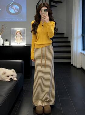 早春黄色毛衣针织衫条纹长裙套装