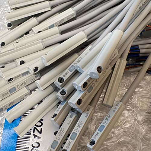 可维修 磁性开关 D-M9PL D-M9PZ 单价40 议价