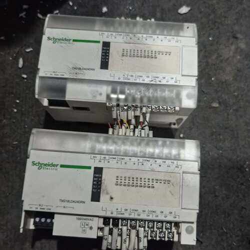 可维修PLC模块TM218LDA24DRN，两个议价