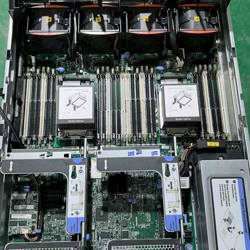 可维修IBM X3650M4主板00AM209 00W2671 0议价