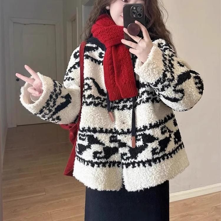 2025新款爆款小个子高级感羊羔毛绒厚外套女装秋冬款连帽宽松上衣